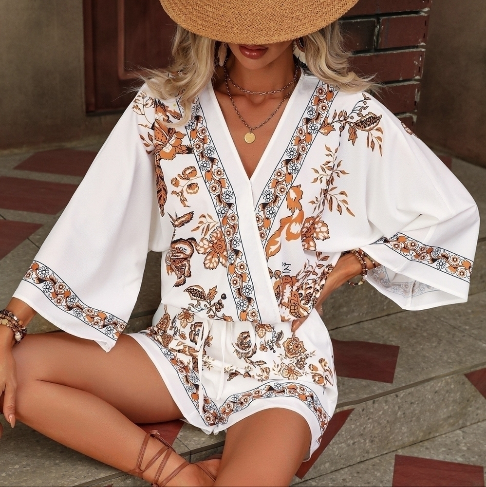 Floral Print Drop Shoulder Blouse & Shorts - Picture 5 of 6